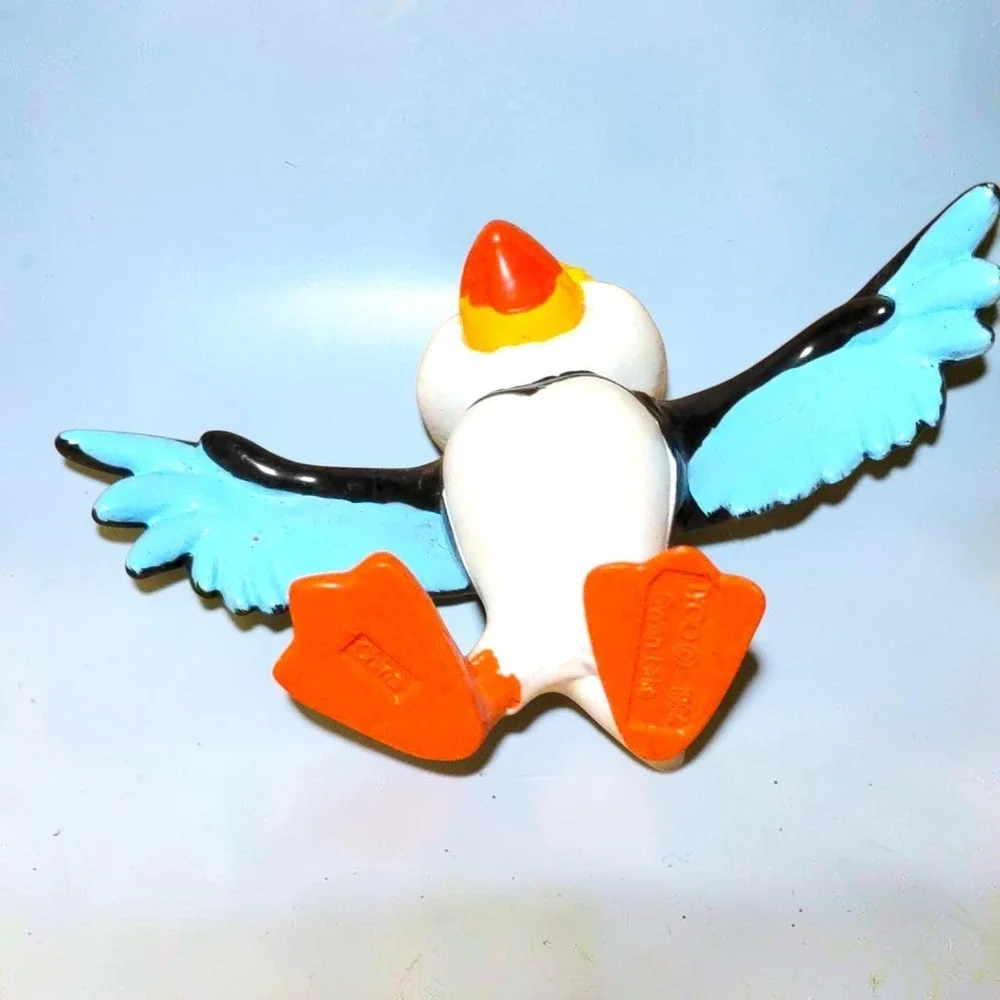 VTG 1994 The Swan Princess Puffin PVC Figure IVCO Bird Toy Movie Collectible